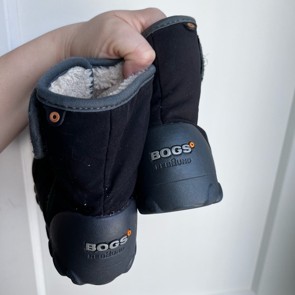 BOGS Size 10 T - Picture 3 of 3